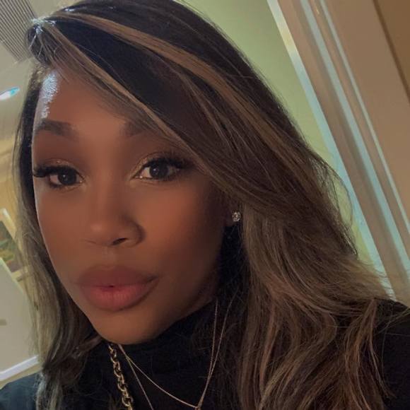 Meet your Posher, Antoinette - Picture 1 of 1